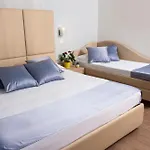 Ξενοδοχείο Baby Family Alda Amelia 3*