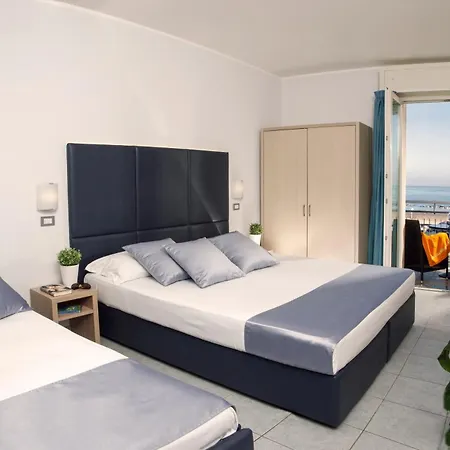 Baby Family Alda Amelia Hotel