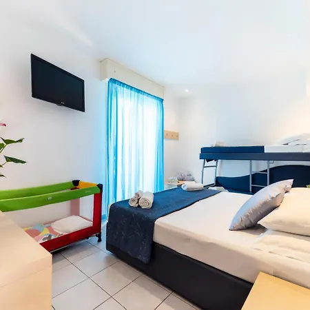 Baby Family Alda Amelia 3* Cattolica