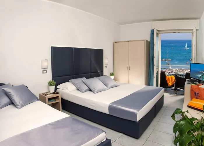 Baby Family Alda Amelia Hotel